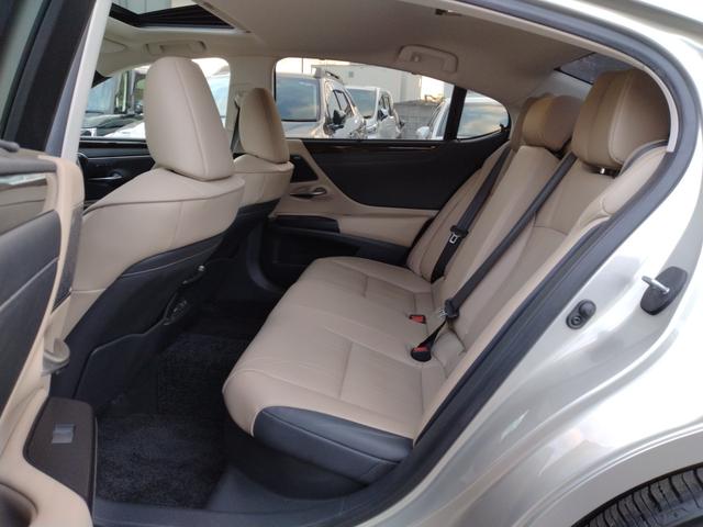 ES ES300h バージョンL 12ヶ月距離無制限保証 デジタルミラー TOM’Sエアロ マクレビ サンルーフ オートクルーズコントロール 衝突被害軽減システム 全周囲カメラ ナビ TV アルミホイール オートライト(59枚目)