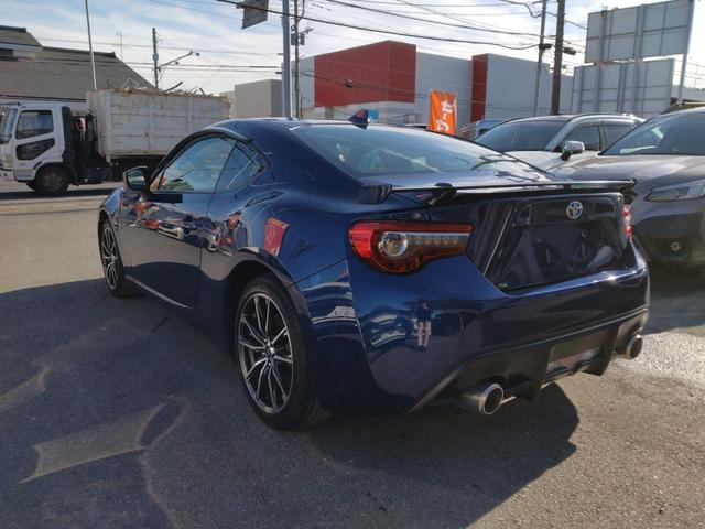 ８６ ＧＴリミテッド　１２ヶ月距離無制限保証　Ｂｌｕｅｔｏｏｔｈオーディオ　トルセンデフ　フルセグＴＶ　ＤＶＤ再生　バックカメラ　ナビ　ＴＶ　オートライト　ＬＥＤヘッドランプ　　シートヒーター　クルーズコントロール（15枚目）