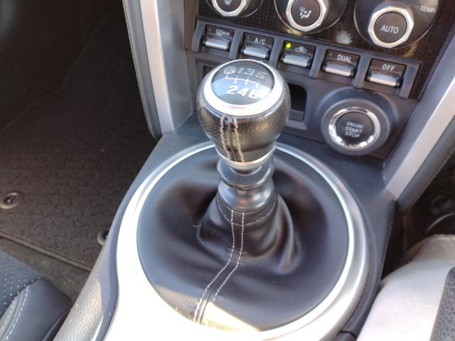 ８６ ＧＴリミテッド　１２ヶ月距離無制限保証　Ｂｌｕｅｔｏｏｔｈオーディオ　トルセンデフ　フルセグＴＶ　ＤＶＤ再生　バックカメラ　ナビ　ＴＶ　オートライト　ＬＥＤヘッドランプ　　シートヒーター　クルーズコントロール（31枚目）