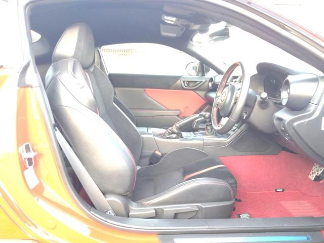 当店のお車をご覧いただきましてありがとうございます。お車についてのご質問やお見積りのご依頼、ご購入にあたってのご相談などお気軽にお問い合わせ下さい！