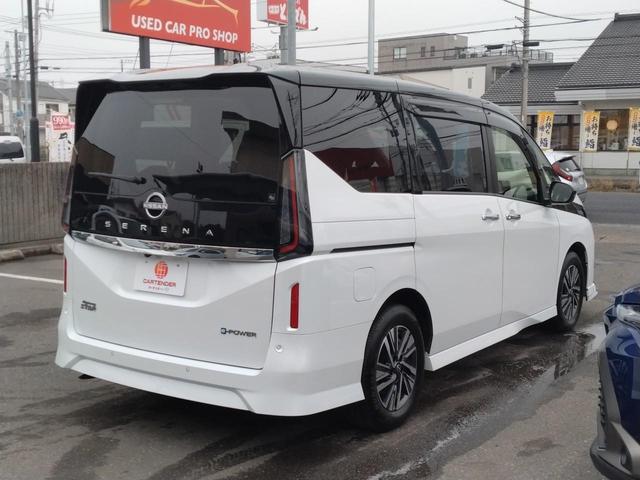 セレナ ｅ－パワー　ハイウェイスターＶ　１２ヶ月距離無制限保証　アラウンドビューモニター　ＡｐｐｌｅＣａｒＰｌａｙ　Ａｎｄｒｏｉｄａｕｔｏ　ＴＶ　クリアランスソナー　クルーズコントロール　　両側電動スライドドア　オートマチックハイビーム（17枚目）