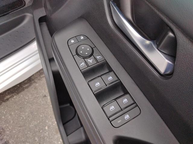 セレナ ｅ－パワー　ハイウェイスターＶ　１２ヶ月距離無制限保証　アラウンドビューモニター　ＡｐｐｌｅＣａｒＰｌａｙ　Ａｎｄｒｏｉｄａｕｔｏ　ＴＶ　クリアランスソナー　クルーズコントロール　　両側電動スライドドア　オートマチックハイビーム（27枚目）