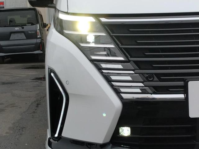 セレナ ｅ－パワー　ハイウェイスターＶ　１２ヶ月距離無制限保証　アラウンドビューモニター　ＡｐｐｌｅＣａｒＰｌａｙ　Ａｎｄｒｏｉｄａｕｔｏ　ＴＶ　クリアランスソナー　クルーズコントロール　　両側電動スライドドア　オートマチックハイビーム（57枚目）