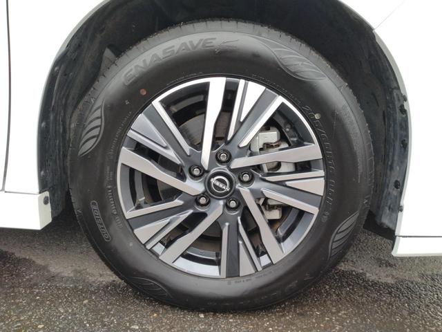 セレナ ｅ－パワー　ハイウェイスターＶ　１２ヶ月距離無制限保証　アラウンドビューモニター　ＡｐｐｌｅＣａｒＰｌａｙ　Ａｎｄｒｏｉｄａｕｔｏ　ＴＶ　クリアランスソナー　クルーズコントロール　　両側電動スライドドア　オートマチックハイビーム（64枚目）