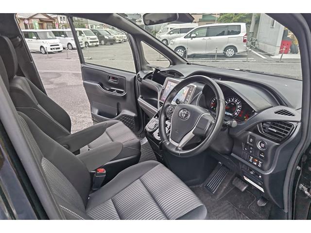 ヴォクシー ＺＳ　福祉車両　ＺＳウェルキャブタイプＩ　車いす１脚仕様　モデリスタエアロ　車高調整装置　電動固定装置　純正フルセグナビ　バックカメラ　トヨタセーフティーセンス　フリップダウンモニター　社外アルミホイール（17枚目）