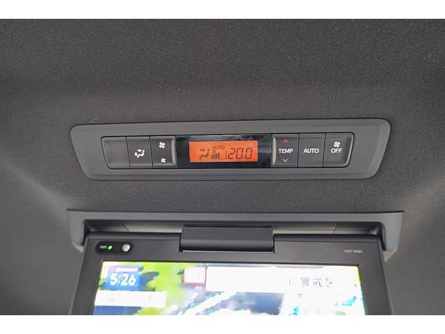 ヴォクシー ＺＳ　福祉車両　ＺＳウェルキャブタイプＩ　車いす１脚仕様　モデリスタエアロ　車高調整装置　電動固定装置　純正フルセグナビ　バックカメラ　トヨタセーフティーセンス　フリップダウンモニター　社外アルミホイール（32枚目）