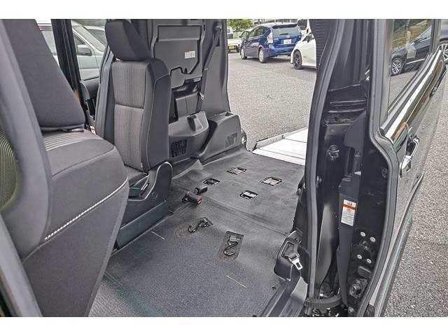 ヴォクシー ＺＳ　福祉車両　ＺＳウェルキャブタイプＩ　車いす１脚仕様　モデリスタエアロ　車高調整装置　電動固定装置　純正フルセグナビ　バックカメラ　トヨタセーフティーセンス　フリップダウンモニター　社外アルミホイール（35枚目）