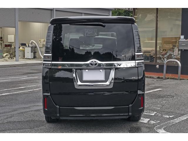 ヴォクシー ＺＳ　福祉車両　ＺＳウェルキャブタイプＩ　車いす１脚仕様　モデリスタエアロ　車高調整装置　電動固定装置　純正フルセグナビ　バックカメラ　トヨタセーフティーセンス　フリップダウンモニター　社外アルミホイール（43枚目）