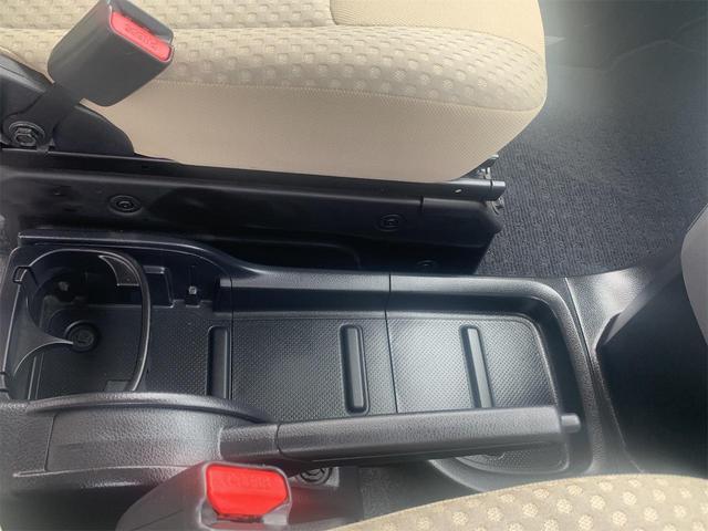 ＮＶ２００バネットバン 　福祉車両　チェアキャブ　車いす２台積み仕様　電動インチ　車いす電動固定装置　ワイヤレスリモコン　オートステップ　キーレス　電動調整ミラー　リアクーラー（24枚目）