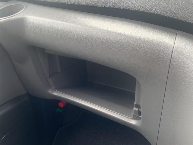 ＮＶ２００バネットバン 　福祉車両　チェアキャブ　車いす２台積み仕様　電動インチ　車いす電動固定装置　ワイヤレスリモコン　オートステップ　キーレス　電動調整ミラー　リアクーラー（33枚目）