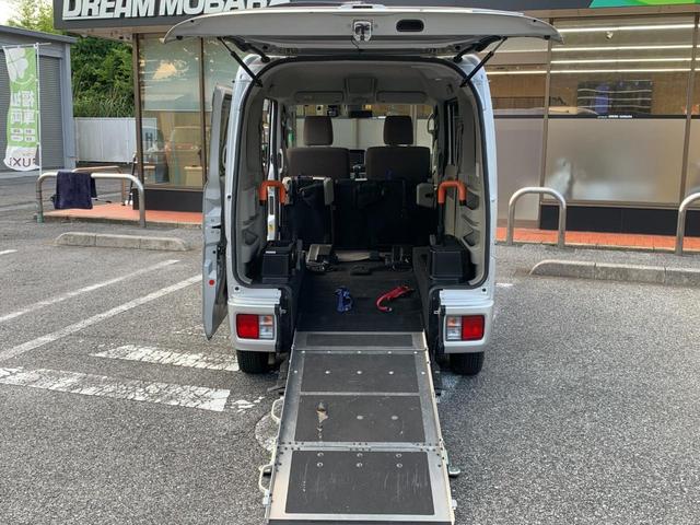 エブリイワゴン 　スローパー　４ＷＤ　ターボ　レーダーブレーキサポート　電動ウインチ　車いす固定装置　セカンドシート分割式（4枚目）