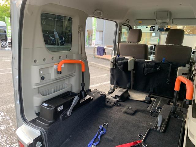 エブリイワゴン 　スローパー　４ＷＤ　ターボ　レーダーブレーキサポート　電動ウインチ　車いす固定装置　セカンドシート分割式（11枚目）