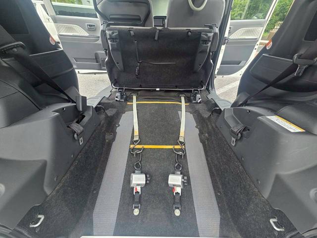 タント Ｌ　福祉車両　スロープタイプ　スマートアシスト　電動ウインチ　社外フルセグナビ　ＢＴ接続可　バックカメラ　６スピーカー　アップグレードパッケージ（11枚目）
