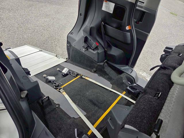 タント Ｌ　福祉車両　スロープタイプ　スマートアシスト　電動ウインチ　社外フルセグナビ　ＢＴ接続可　バックカメラ　６スピーカー　アップグレードパッケージ（12枚目）