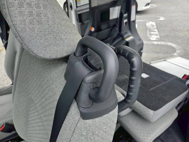 タント Ｌ　福祉車両　スロープタイプ　スマートアシスト　電動ウインチ　社外フルセグナビ　ＢＴ接続可　バックカメラ　６スピーカー　アップグレードパッケージ（14枚目）