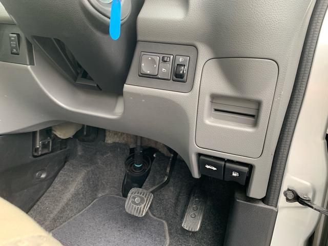 ＮＶ２００バネットバン 　車いす２台積み　オートステップ　電動固定装置　スライドドア　ＥＴＣ　ナビ　フルセグ　バックカメラ　乗車定員６人（41枚目）
