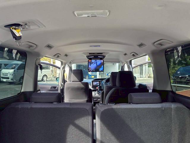 ノア 福祉車両 XウェルキャブタイプI 車いす1台積み仕様 電動スライドドア 純正ナビTV バックカメラ 後席フリップダウンモニター スマートキー セーフティセンス(29枚目)