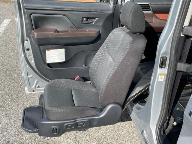 ルーミー 　ウェキャブ　サイドリフトアップ　両側パワースライドドア　スマートアシスト　クルーズコントロール　純正ドラレコ　純正ナビ　地デジ　バックカメラ（4枚目）