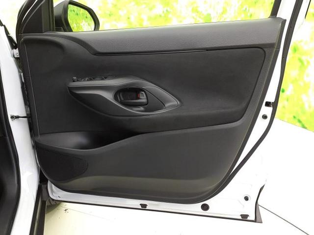 ヤリスクロス Ｘ　新品タイヤ／保証書／ディスプレイオーディオ８インチ／衝突安全装置／車線逸脱防止支援システム／パーキングアシスト　バックガイド／Ｂｌｕｅｔｏｏｔｈ接続／ＥＴＣ／ＥＢＤ付ＡＢＳ　衝突被害軽減システム（20枚目）