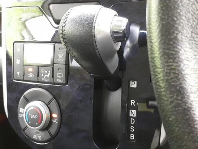 タント カスタムＲＳトップエディションＳＡ２　新品タイヤ／純正　ＳＤナビ／衝突安全装置／両側電動スライドドア／シート　ハーフレザー／ヘッドランプ　ＬＥＤ／Ｂｌｕｅｔｏｏｔｈ接続／ＥＴＣ／横滑り防止装置／アイドリングストップ／バックモニター（18枚目）