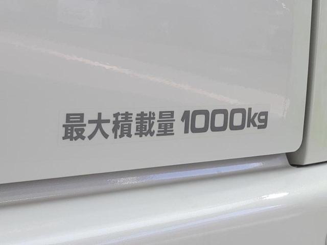 ハイエースバン ロングスーパーＧＬ　保証書／衝突安全装置／車線逸脱防止支援システム／ヘッドランプ　ＬＥＤ／ＥＴＣ２．０／横滑り防止装置／エアバッグ　運転席／エアバッグ　助手席／パワーウインドウ／エンジンスタートボタン　ＬＥＤヘッドランプ（32枚目）