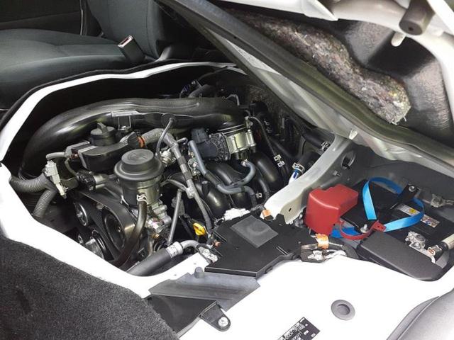 ハイエースバン ロングスーパーＧＬ　保証書／衝突安全装置／車線逸脱防止支援システム／ヘッドランプ　ＬＥＤ／ＥＴＣ２．０／横滑り防止装置／エアバッグ　運転席／エアバッグ　助手席／パワーウインドウ／エンジンスタートボタン　ＬＥＤヘッドランプ（57枚目）