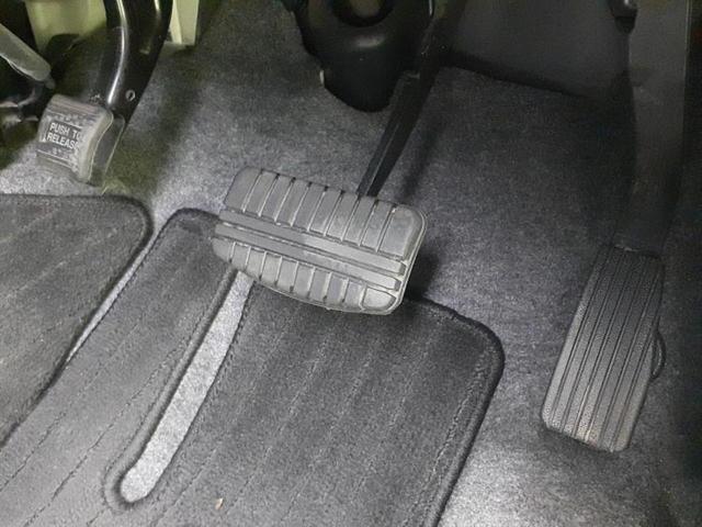 デイズ ハイウェイスターＧターボ　衝突安全装置／アラウンドビューモニター／ヘッドランプ　ＨＩＤ／横滑り防止装置／アイドリングストップ／エアバッグ　運転席／エアバッグ　助手席／アルミホイール　純正　１５インチ／パワーウインドウ（34枚目）
