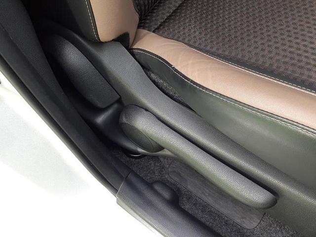 ノート ｅパワーメダリスト　純正　ナビ／エマージェンシーブレーキ／アラウンドビューモニター／車線逸脱防止支援システム／ヘッドランプ　ＬＥＤ／ＥＴＣ／ＥＢＤ付ＡＢＳ／横滑り防止装置／エアバッグ　運転席／エアバッグ　助手席（42枚目）