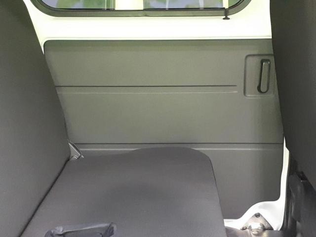 ハイゼットカーゴ デラックス 保証書/ディスプレイオーディオ/衝突安全装置/車線逸脱防止支援システム/ドライブレコーダー 社外/Bluetooth接続/ETC/EBD付ABS/横滑り防止装置/アイドリングストップ/バックモニター(23枚目)