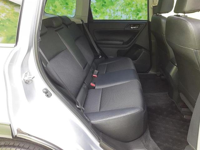 フォレスター ４ＷＤ　Ｓリミテッド　保証書／純正　ＳＤナビ／衝突安全装置／シートヒーター／車線逸脱防止支援システム／シート　ハーフレザー／ヘッドランプ　ＨＩＤ／ＥＴＣ／ＥＢＤ付ＡＢＳ／横滑り防止装置／アイドリングストップ　電動シート（5枚目）