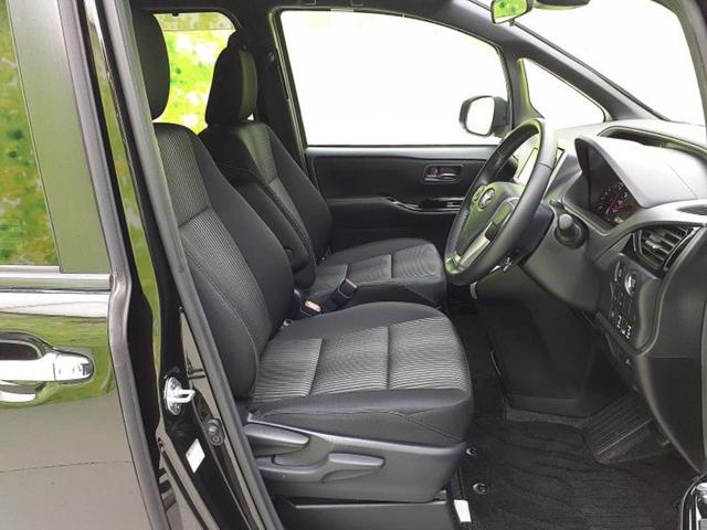 ヴォクシー ＺＳキラメキ２　保証書／純正　９インチ　ＳＤナビ／衝突安全装置／両側電動スライドドア／車線逸脱防止支援システム／ヘッドランプ　ＬＥＤ／Ｂｌｕｅｔｏｏｔｈ接続／ＥＴＣ／ＥＢＤ付ＡＢＳ／横滑り防止装置　バックカメラ（4枚目）