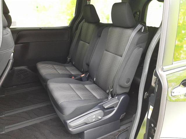 ヴォクシー ＺＳキラメキ２　保証書／純正　９インチ　ＳＤナビ／衝突安全装置／両側電動スライドドア／車線逸脱防止支援システム／ヘッドランプ　ＬＥＤ／Ｂｌｕｅｔｏｏｔｈ接続／ＥＴＣ／ＥＢＤ付ＡＢＳ／横滑り防止装置　バックカメラ（8枚目）