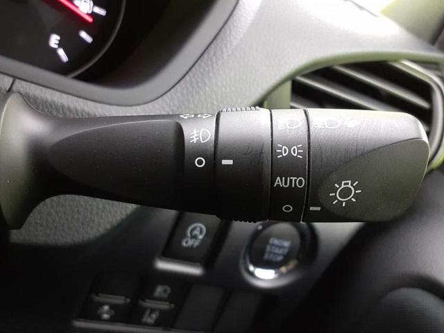 ヴォクシー ＺＳキラメキ２　保証書／純正　９インチ　ＳＤナビ／衝突安全装置／両側電動スライドドア／車線逸脱防止支援システム／ヘッドランプ　ＬＥＤ／Ｂｌｕｅｔｏｏｔｈ接続／ＥＴＣ／ＥＢＤ付ＡＢＳ／横滑り防止装置　バックカメラ（16枚目）