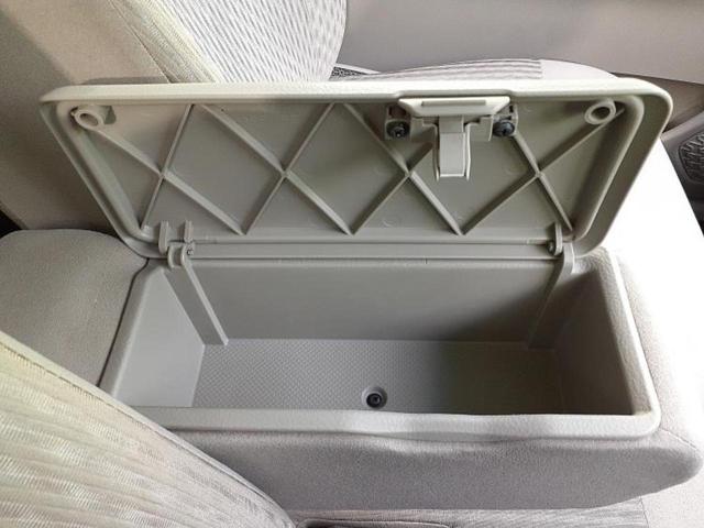 国産車から輸入車まで多様なお客様のニーズのお応えできるように、全国規模で豊富な在庫展開！車のことならＷＥＣＡＲＳへ！