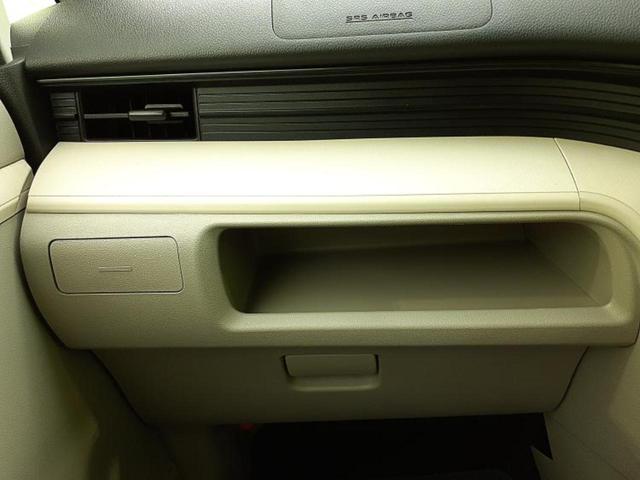 国産車から輸入車まで多様なお客様のニーズのお応えできるように、全国規模で豊富な在庫展開！車のことならＷＥＣＡＲＳへ！