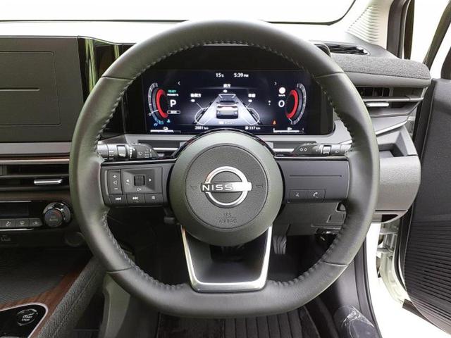 オーラ Ｇ　保証書／インテリジェントルームミラー／衝突安全装置／全方位モニター／車線逸脱防止支援システム／ヘッドランプ　ＬＥＤ／ＥＢＤ付ＡＢＳ／横滑り防止装置／アイドリングストップ／フロントモニター　全周囲カメラ（10枚目）