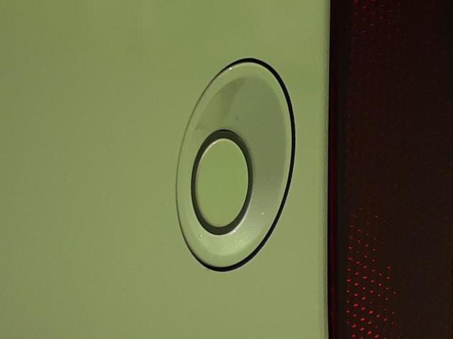 オーラ Ｇ　保証書／インテリジェントルームミラー／衝突安全装置／全方位モニター／車線逸脱防止支援システム／ヘッドランプ　ＬＥＤ／ＥＢＤ付ＡＢＳ／横滑り防止装置／アイドリングストップ／フロントモニター　全周囲カメラ（31枚目）