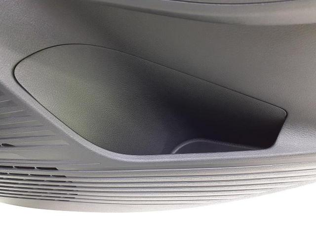 オーラ Ｇ　保証書／インテリジェントルームミラー／衝突安全装置／全方位モニター／車線逸脱防止支援システム／ヘッドランプ　ＬＥＤ／ＥＢＤ付ＡＢＳ／横滑り防止装置／アイドリングストップ／フロントモニター　全周囲カメラ（36枚目）