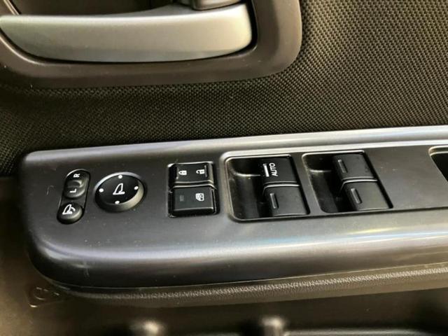 フリード Ｇホンダセンシング　新品タイヤ／保証書／社外　８インチ　ＳＤナビ／衝突安全装置／両側電動スライドドア／シートヒーター　前席／車線逸脱防止支援システム／ドライブレコーダー　前後／ヘッドランプ　ＬＥＤ／ＵＳＢジャック　ＥＴＣ（15枚目）