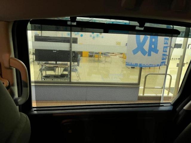 フリード Ｇホンダセンシング　新品タイヤ／保証書／社外　８インチ　ＳＤナビ／衝突安全装置／両側電動スライドドア／シートヒーター　前席／車線逸脱防止支援システム／ドライブレコーダー　前後／ヘッドランプ　ＬＥＤ／ＵＳＢジャック　ＥＴＣ（18枚目）