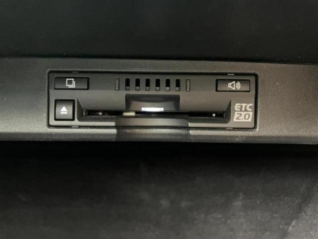 国産車から輸入車まで多様なお客様のニーズのお応えできるように、全国規模で豊富な在庫展開！車のことならＷＥＣＡＲＳへ！