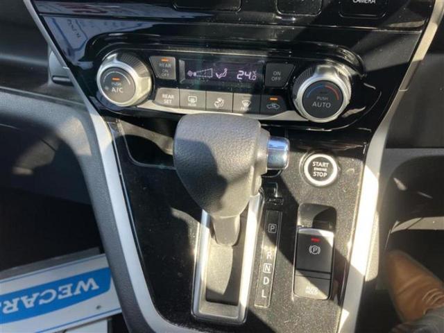 セレナ ハイウェイスターＶセレクション２　保証書／純正　９インチ　ＳＤナビ／フリップダウンモニター／インテリジェントルームミラー／衝突安全装置／両側電動スライドドア／全方位モニター／車線逸脱防止支援システム／プロパイロット　全周囲カメラ（16枚目）