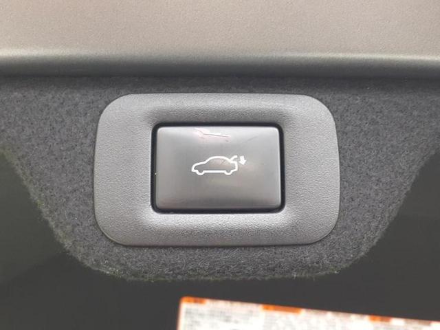 クラウンクロスオーバー 4WD Gアドバンスドレザーパッケージ 新品タイヤ/保証書/ディスプレイオーディオ/デジタルインナーミラー/衝突安全装置/シートヒーター 前席/全方位モニター/車線逸脱防止支援システム/シート 合皮/ヘッドランプ LED/USBジャック(35枚目)