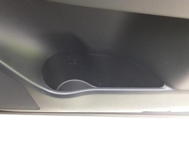 クラウンクロスオーバー 4WD Gアドバンスドレザーパッケージ 新品タイヤ/保証書/ディスプレイオーディオ/デジタルインナーミラー/衝突安全装置/シートヒーター 前席/全方位モニター/車線逸脱防止支援システム/シート 合皮/ヘッドランプ LED/USBジャック(41枚目)