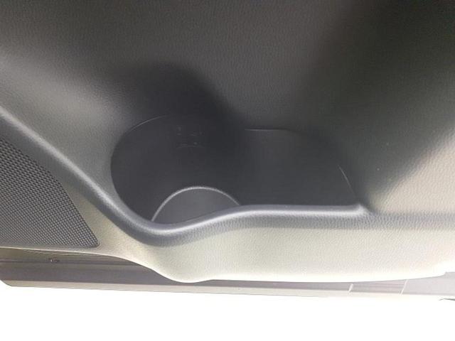 クラウンクロスオーバー 4WD Gアドバンスドレザーパッケージ 新品タイヤ/保証書/ディスプレイオーディオ/デジタルインナーミラー/衝突安全装置/シートヒーター 前席/全方位モニター/車線逸脱防止支援システム/シート 合皮/ヘッドランプ LED/USBジャック(42枚目)