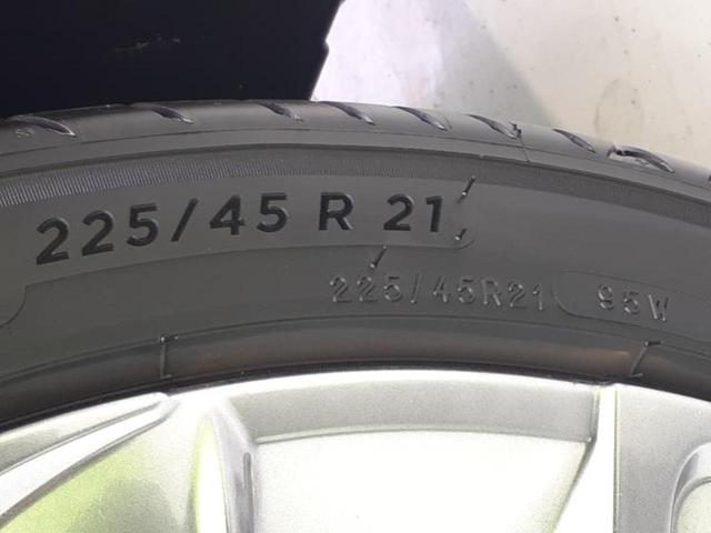 クラウンクロスオーバー 4WD Gアドバンスドレザーパッケージ 新品タイヤ/保証書/ディスプレイオーディオ/デジタルインナーミラー/衝突安全装置/シートヒーター 前席/全方位モニター/車線逸脱防止支援システム/シート 合皮/ヘッドランプ LED/USBジャック(59枚目)