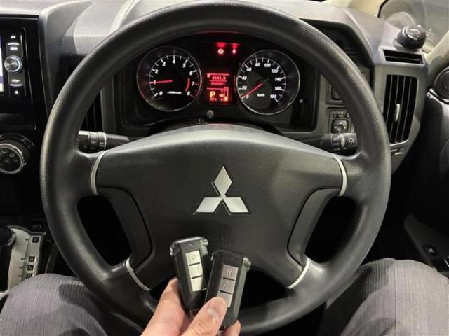 デリカD:5 4WD M 保証書/社外 SDナビ/フリップダウンモニター 社外 10.1インチ/電動スライドドア/ヘッドランプ HID/Bluetooth接続/ETC/EBD付ABS/横滑り防止装置/フルセグTV 後席モニター(12枚目)