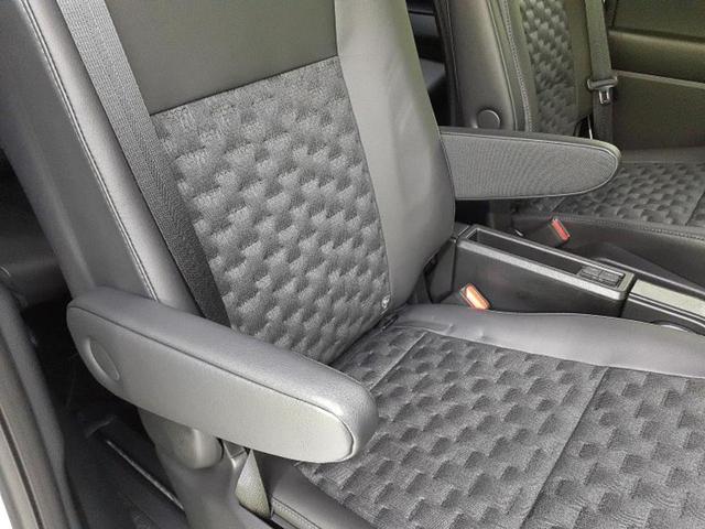 ヴォクシー ハイブリッドS-Z 保証書/ディスプレイオーディオ+ナビ/フリップダウンモニター/デジタルインナーミラー/衝突安全装置/両側電動スライドドア/シートヒーター 前席/車線逸脱防止支援システム 衝突被害軽減システム(35枚目)