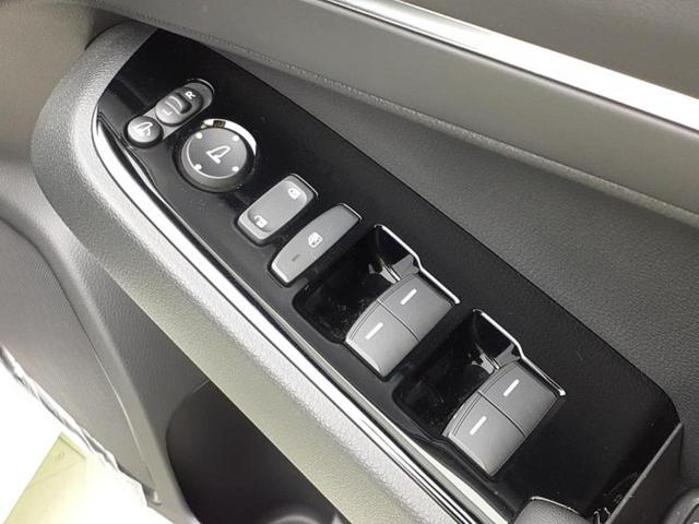 ヴェゼル ｅＨＥＶ　Ｚ　保証書／純正　ＳＤナビ／衝突安全装置／シートヒーター／全方位モニター／車線逸脱防止支援システム／シート　ハーフレザー／電動バックドア／ドライブレコーダー　前後／ヘッドランプ　ＬＥＤ／ＵＳＢジャック（42枚目）