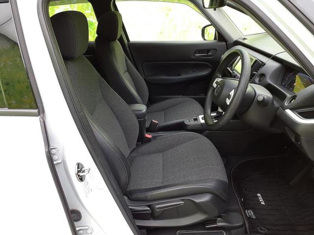 フィット ホーム 保証書/純正 SDナビ/衝突安全装置/車線逸脱防止支援システム/シート ハーフレザー/ヘッドランプ LED/Bluetooth接続/ETC/EBD付ABS/横滑り防止装置/アイドリングストップ(4枚目)